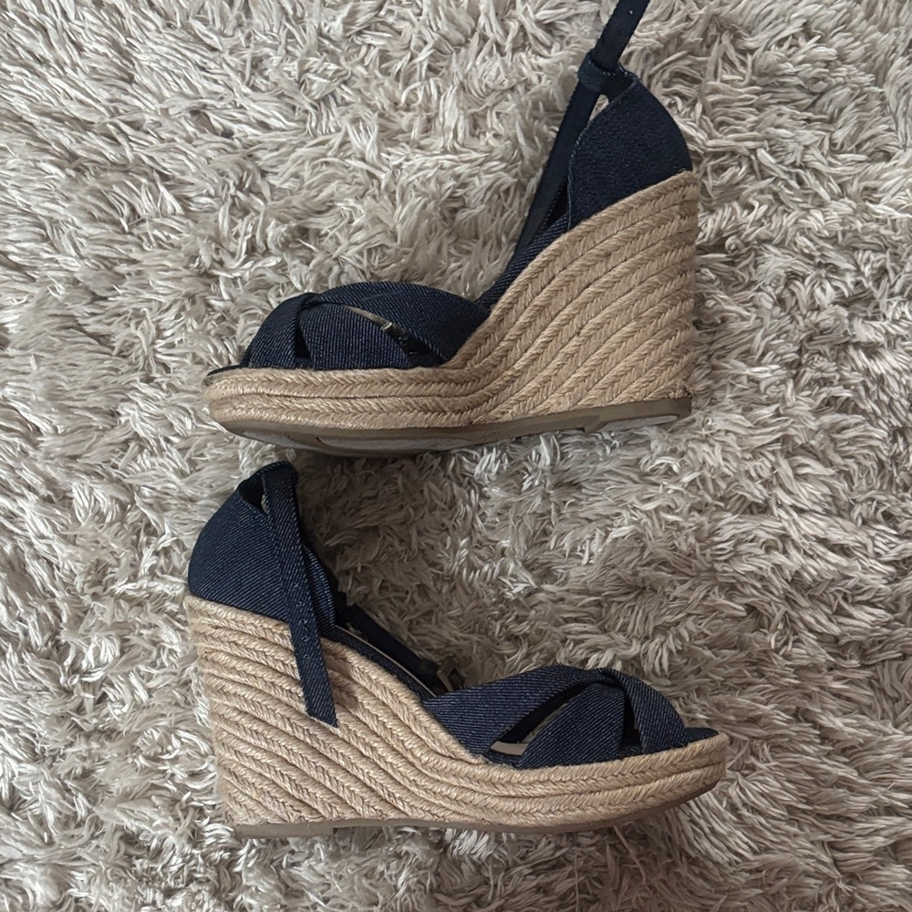 Women's denim Wedge Sandals - Picture 2 of 5